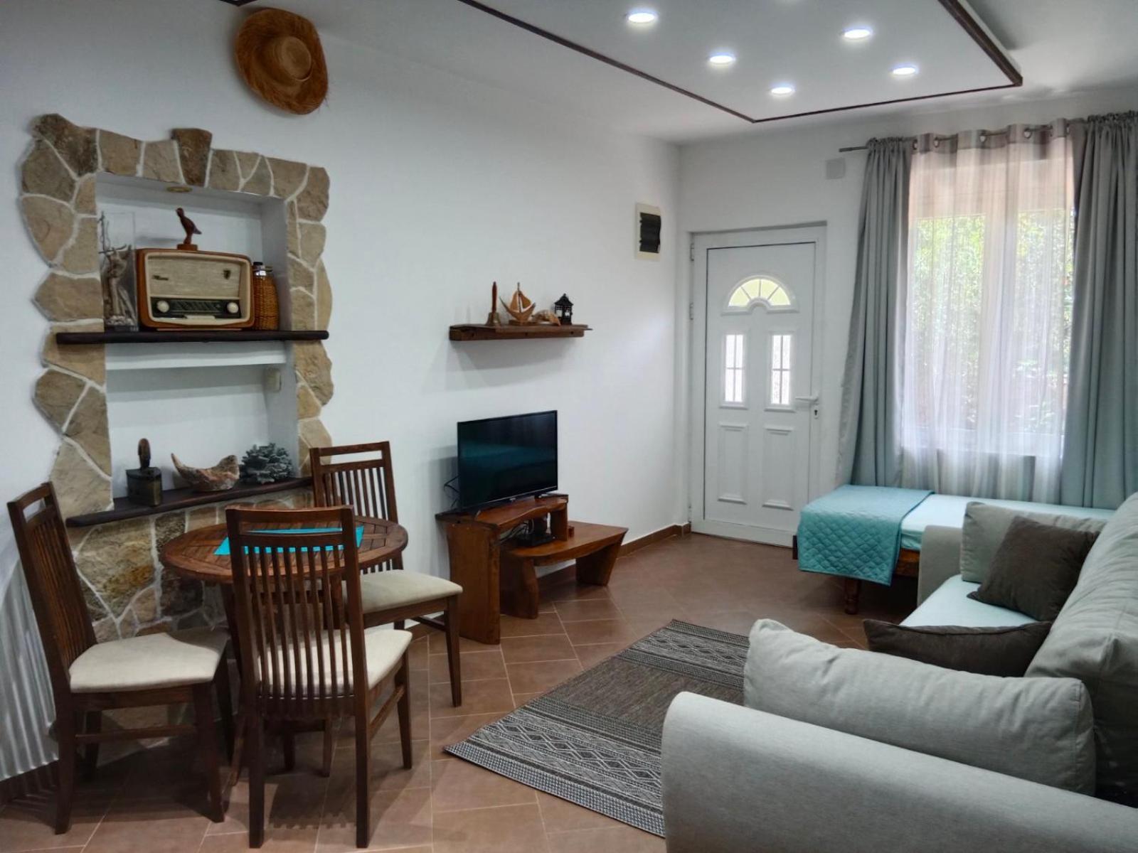 Mirta Apartments Family Farm Budva Exterior foto