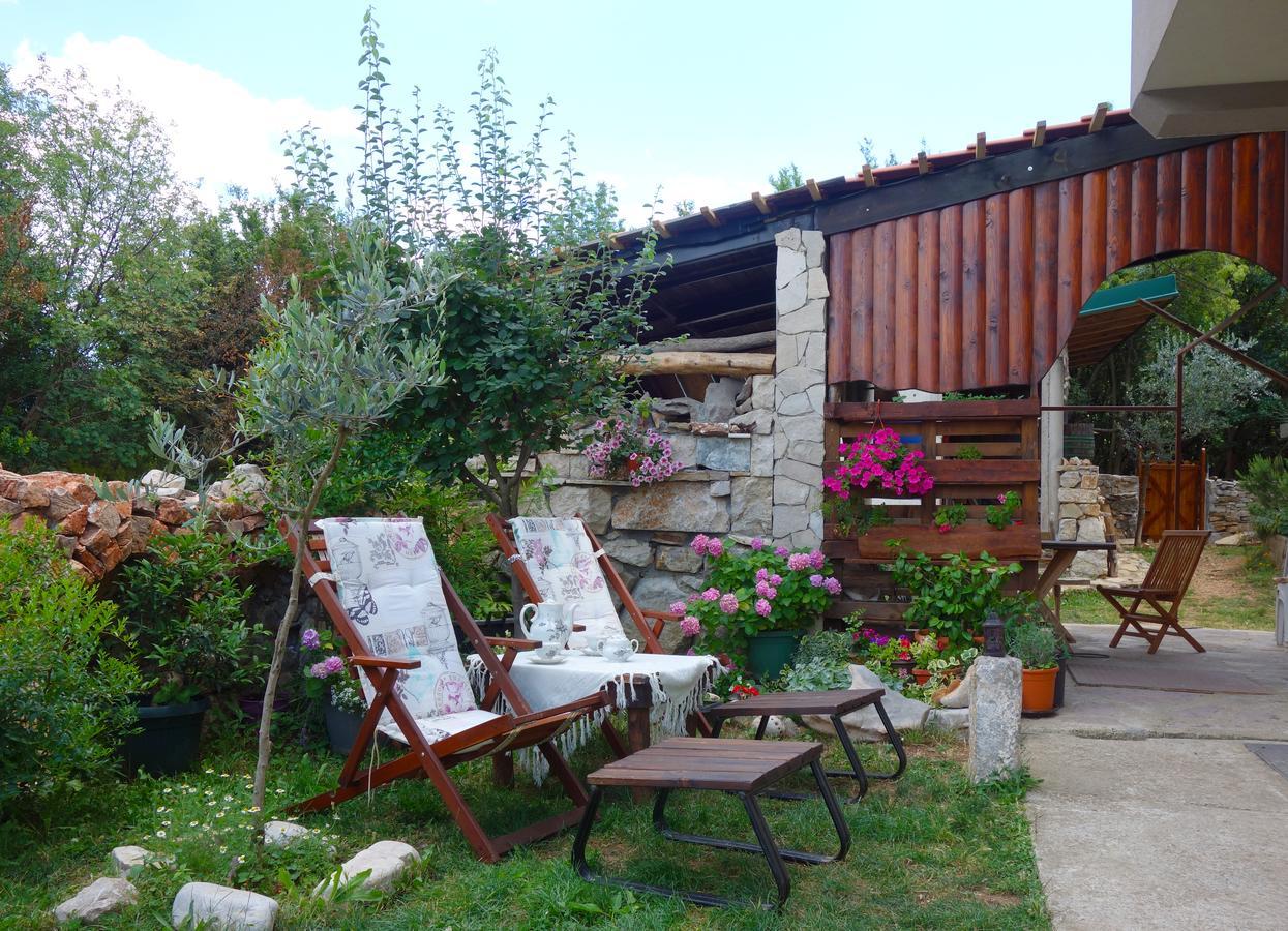 Mirta Apartments Family Farm Budva Exterior foto